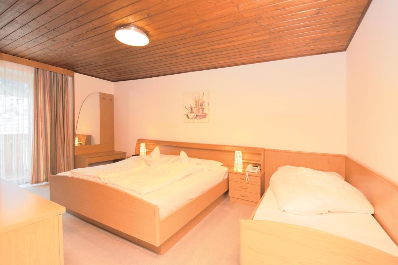 奥林匹亚小屋酒店 蒙圭尔福 外观 照片