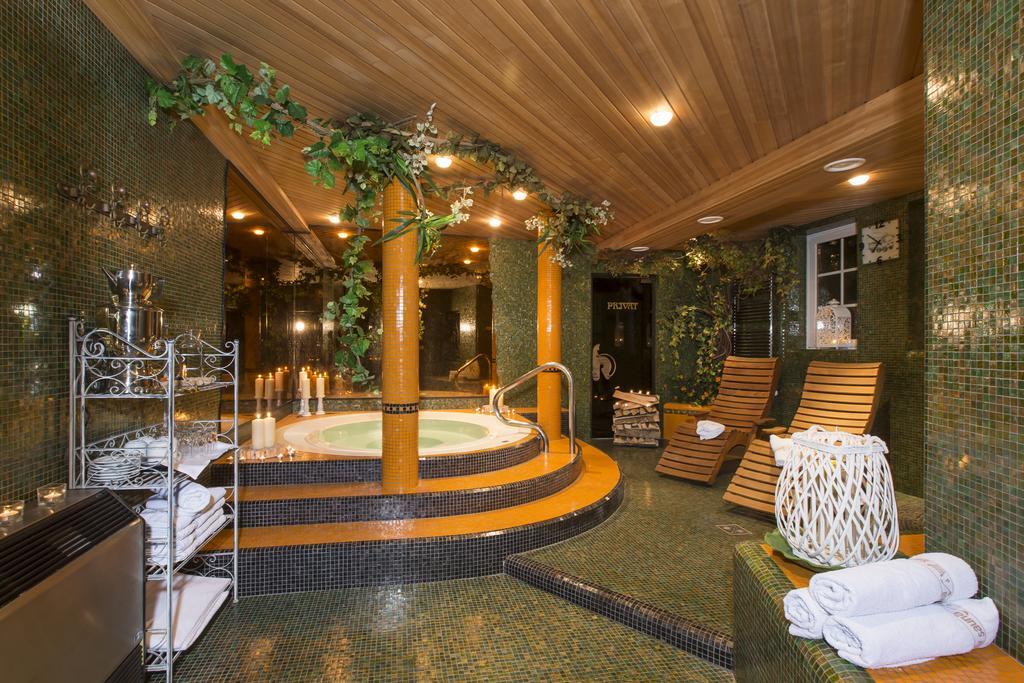 奥林匹亚小屋酒店 蒙圭尔福 外观 照片