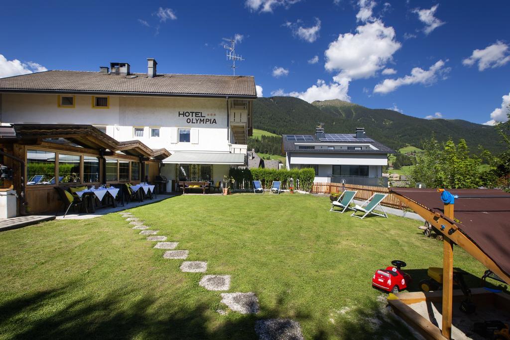 奥林匹亚小屋酒店 蒙圭尔福 外观 照片